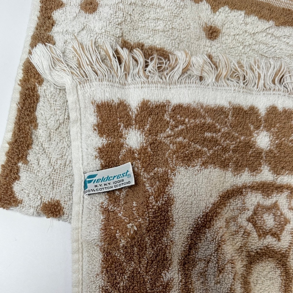 Vintage Fieldcrest Brown Ivory Paisley Hand Towels (2) - Picture 6 of 7